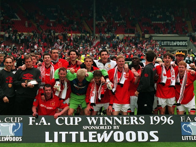 Manchester United celebrate winning the FA Cup in 1996