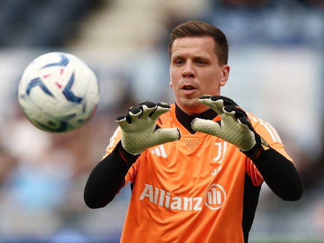 Juventus' Wojciech Szczesny during the warm up before the match on March 30, 2024