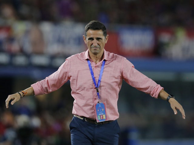 Cerro Porteno manager Manolo Jimenez