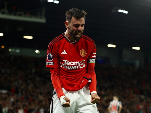 Manchester United's Bruno Fernandes celebrates their third goal on May 15, 2024