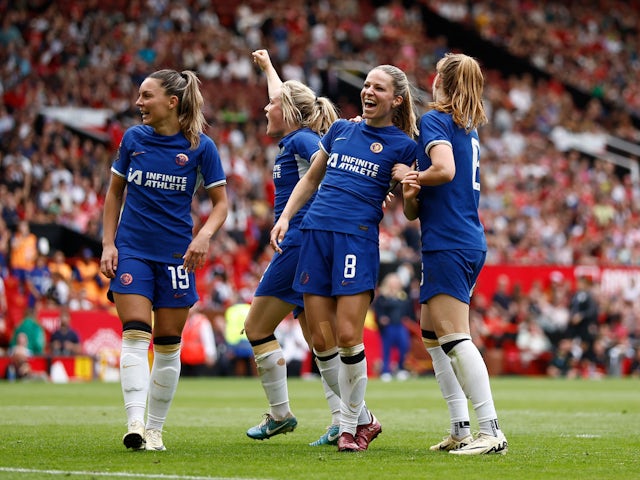Chelsea thump Man United to retain WSL title