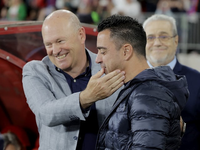 Barcelona coach Xavi and Almeria coach Pepe Mel on May 16, 2024