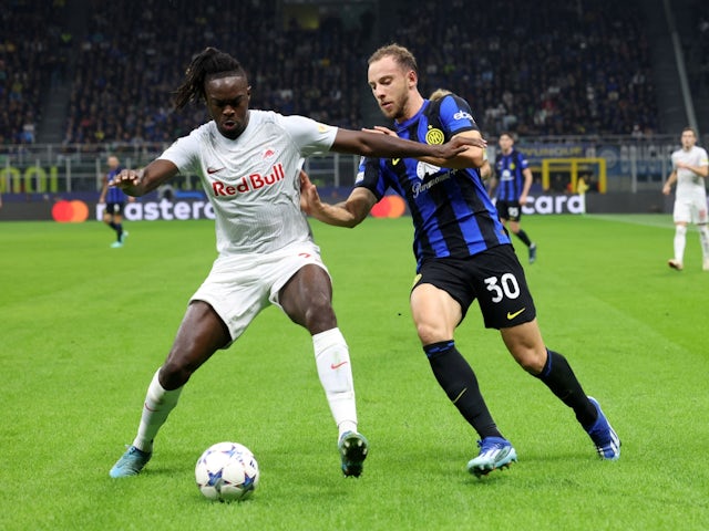 Red Bull Salzburg's Oumar Solet in action with Inter Milan's Carlos Augusto on October 24, 2023