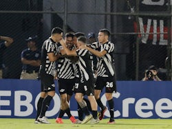 Matias Espinoza in action for Libertad in a May 2024 Copa Libertadores clash