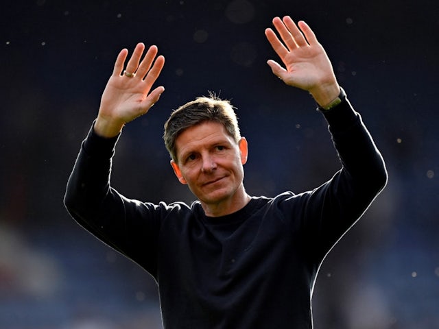 Crystal Palace manager Oliver Glasner waves to fans after the match on May 19, 2024