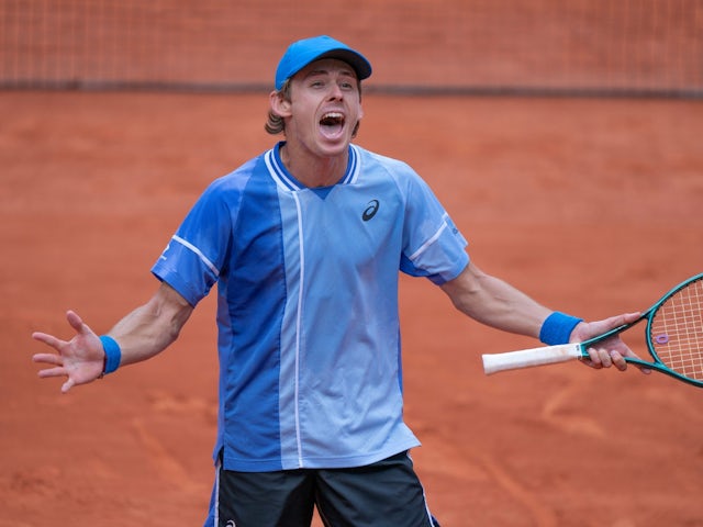 Alex De Minaur celebrates winning his match at Roland Garros on June 3, 2024