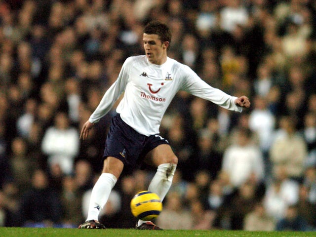 Michael Carrick in action for Tottenham Hotspur in 2004