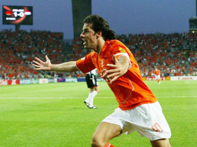 Netherlands' Ruud van Nistelrooy celebrates scoring their first goal on June 15, 2004 [IMAGO]