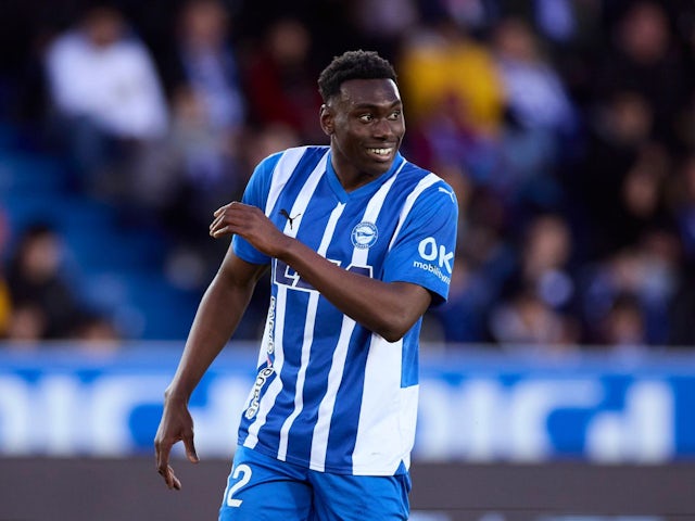 Alaves' Samu Omorodion looks on against Mallorca on February 24, 2024 [IMAGO]