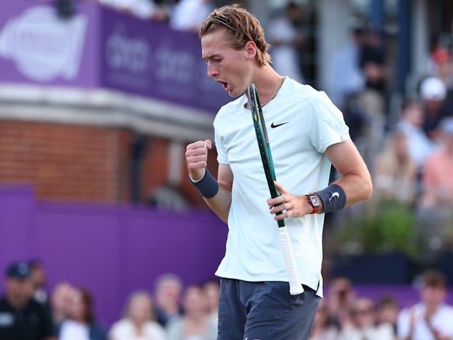 Sebastian Korda reacts at the Queen's Club Championships on June 21, 2024 [IMAGO]