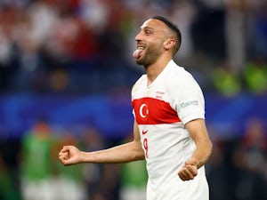 Turkey snatch late victory as Czech Republic crash out