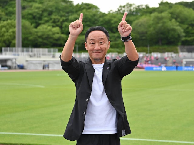 FC Machida Zelvia head coach Go Kuroda celebrates after the 2024 J.League YBC Levain Cup Playoff round 2st leg match between FC Machida Zelvia 2-2 Cerezo Osaka on June 9, 2024 [IMAGO]