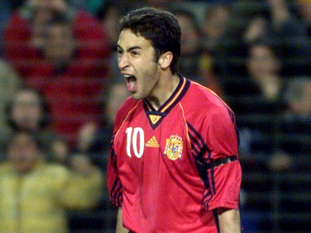 Spanish Raul Gonzalez shouts in celebration after scoring a goal against Austria during their Euro 2000 group six qualifying soccer match in Mestalla stadium March 27, 1999