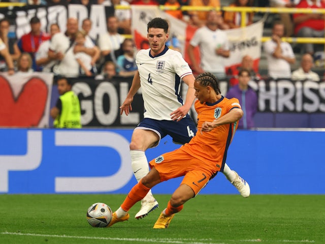 Netherlands' Xavi Simons scores against England on July 10, 2024