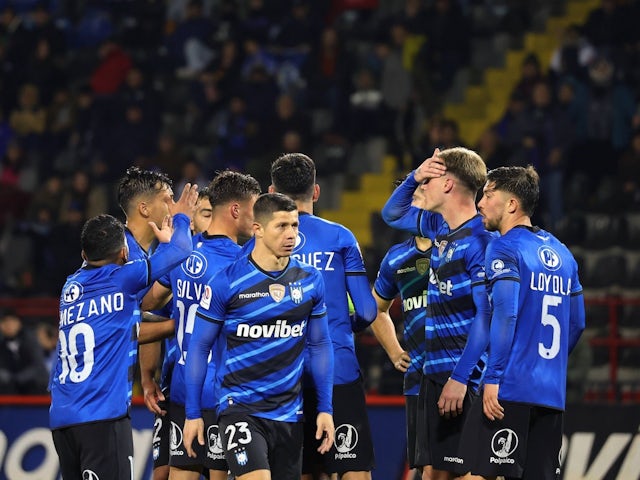 Cris Martinez of Huachipato celebrates against Cobreloa on July 19, 2024