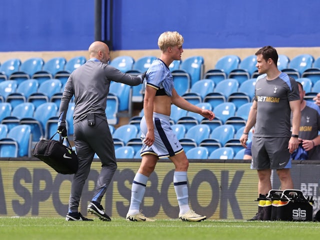 Tottenham Hotspur's Lucas Bergvall is substituted after sustaining an injury on July 20, 2024