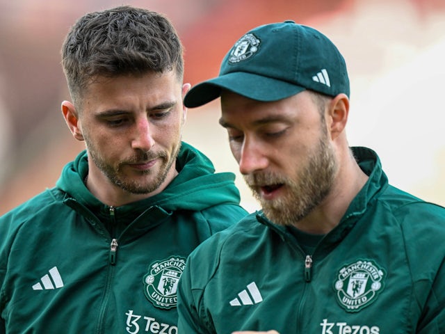 Will 'unlucky' Man United midfielder be sold by Ten Hag?