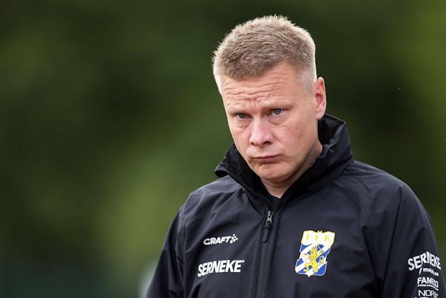 IFK Göteborgs coach Stefan Billborn before the football match in Allsvenskan between Värnamo and IFK Göteborg on July 7, 2024 in Värnamo [IMAGO]