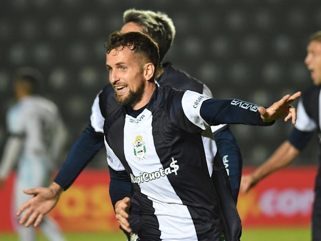 Nicolas Colazo of Gimnasia celebrates on May 22, 2024