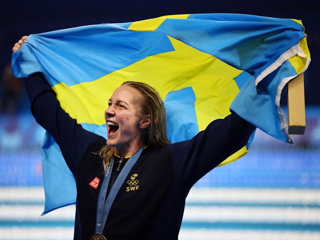 Gold medallist Sarah Sjostrom of Sweden celebrates after winning on July 31, 2024