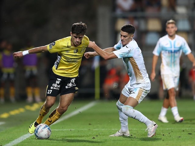 Besfort Zeneli of Elfsborg in action against Rijeka on August 8, 2024