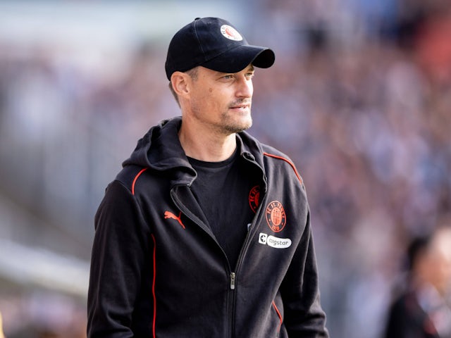 St Pauli head coach Alexander Blessin on August 9, 2024