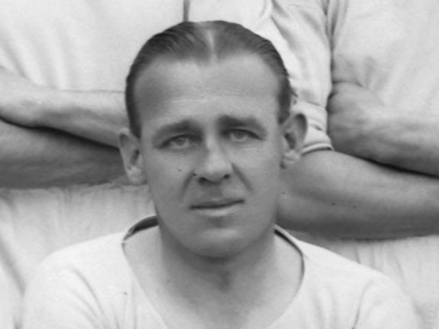 Manchester City's Fred Tilson pictured in 1933