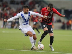 Pablo.of Atlhetico in a bid with.Francisco Baez.of Sportivo Ameliano (PAR) during the Copa Sulamericana 2024 match, on August 8, 2024