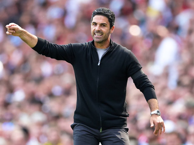 Arsenal manager Mikel Arteta reacts on August 17, 2024