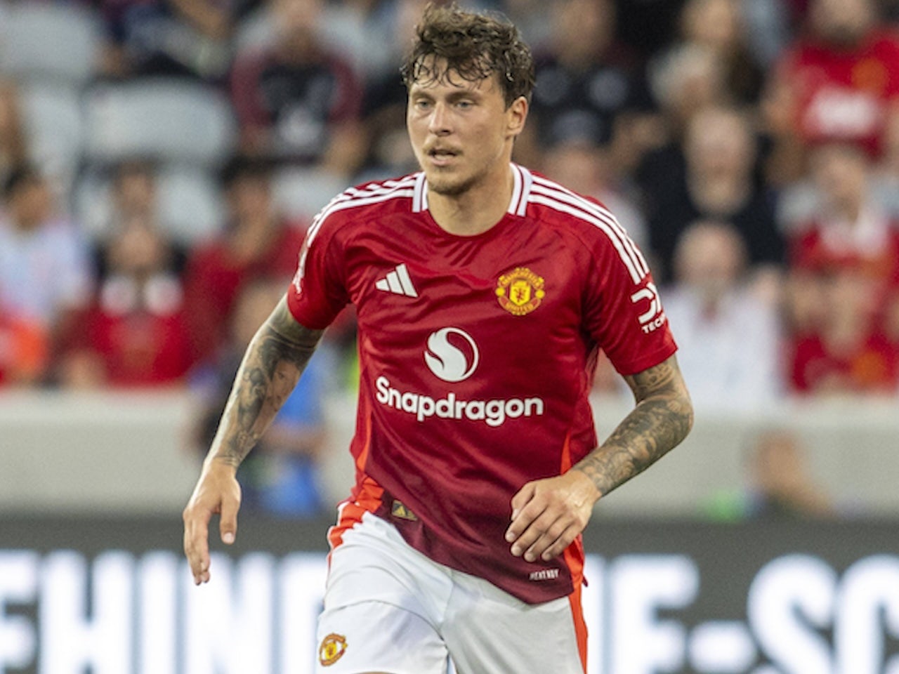 Man United's Victor Lindelof provides positive fitness update following injury troubles