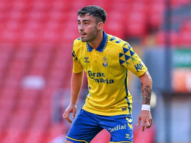 Alberto Moleiro of Las Palmas in action on August 11, 2024