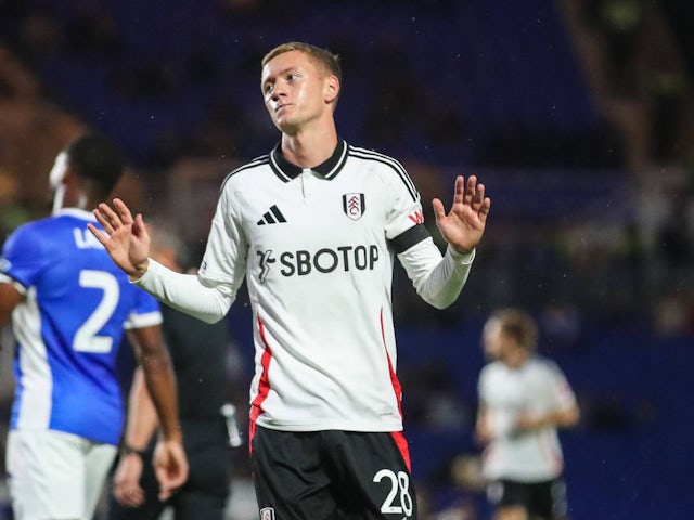 Fulham's Jay Stansfield celebrates scoring on August 27, 2024