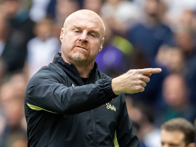 Everton manager Sean Dyche reacts on August 24, 2024