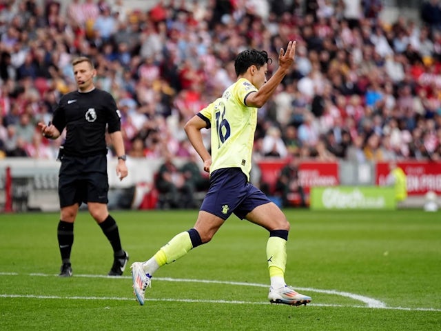 Southampton's Yukinari Sugawara celebrates after scoring his sides first goal of the game during the Premier League match at the Gtech Community Stadium, London, against Brentford, on August 31, 2024