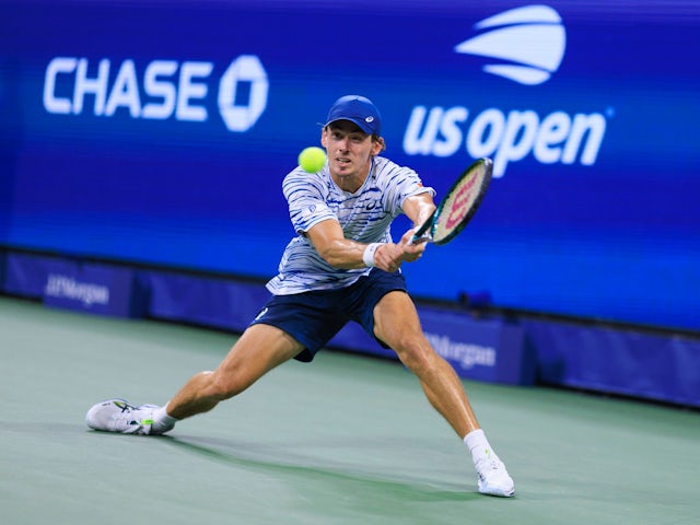 Alex de Minaur in action at the US Open on August 31, 2024