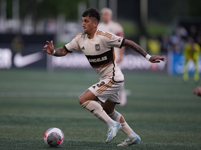  Cristian Olivera in action for Los Angeles FC on August 28, 2024