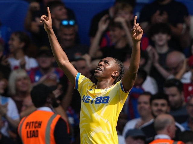 Crystal Palace's Eberechi Eze celebrates scoring their first goal on September 1, 2024