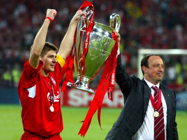 Liverpool's Steven Gerrard and Rafael Benitez with the trophy after winning the Champions League final on May 25, 2005