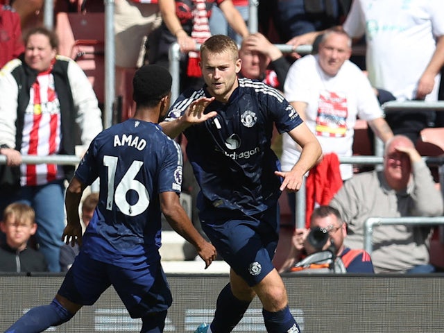 Manchester United's Matthijs de Ligt celebrates after scoring on September 14, 2024