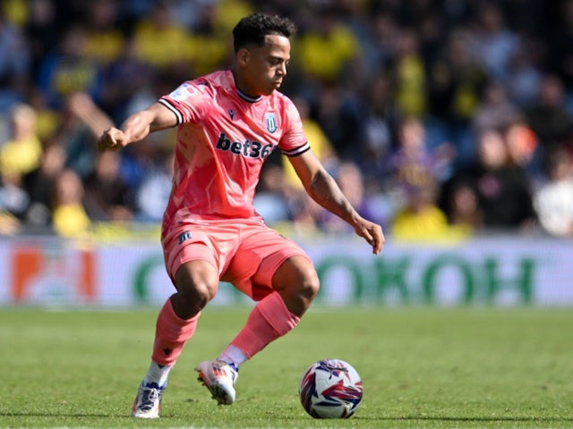 Stoke City forward Million Manhoef (42) on the ball during the EFL Sky Bet Championship match between Oxford United and Stoke City  on 14 September 2024