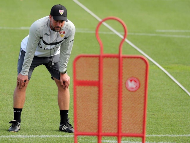 Sebastian Hoeness leads a Stuttgart training session on September 10, 2024