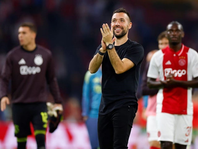 Ajax coach Francesco Farioli celebrates his team's win against Jagiellonia on August 29, 2024