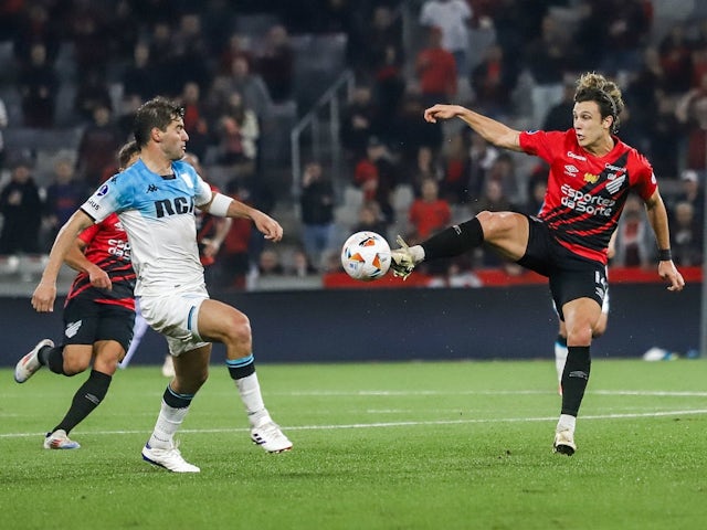 Augustin Canobbio of Athletico Paranaense in action against Racing on September 19, 2024