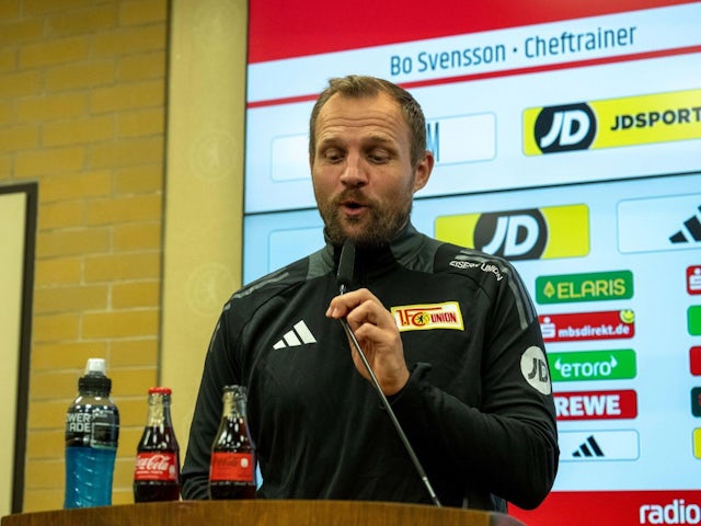 Manager of Union Berlin Bo Svensson speaks to the press on September 26, 2024