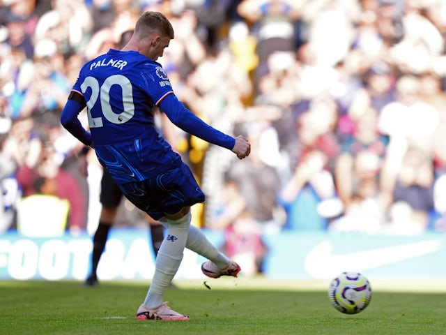 Chelsea's Cole Palmer scores a penalty on September 28, 2024