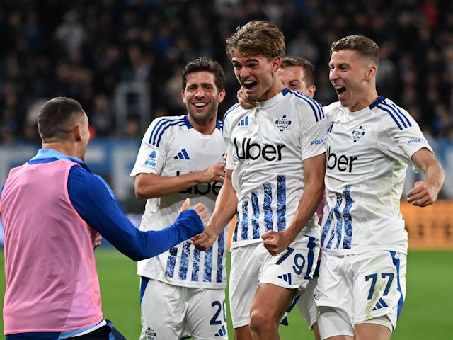 Nico Paz of Como Calcio celebrating after a goal on September 24, 2024