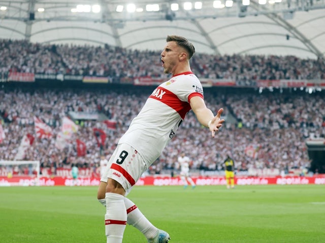 Ermedin Demirovic of Stuttgart celebrates his goal against Borussia Dortmund on September 22, 2024