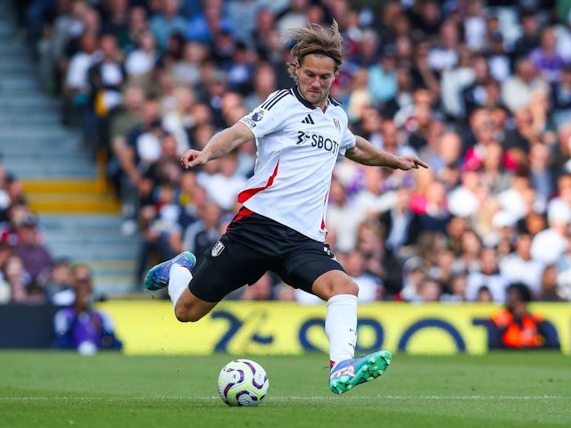 Joachim Andersen of Fulham crosses the ball during the Premier League match on September 14, 2024