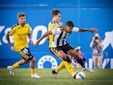 Daniel Penha of Nacional in action against Estoril Praia on September 15, 2024