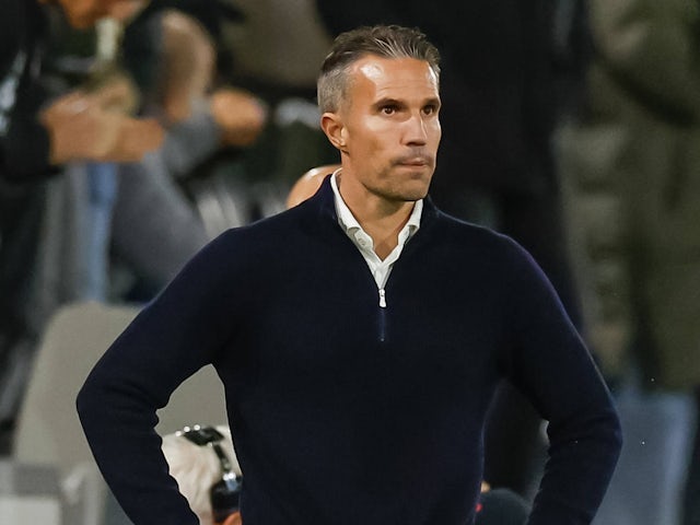 Heerenveen manager Robin van Persie on September 27, 2024